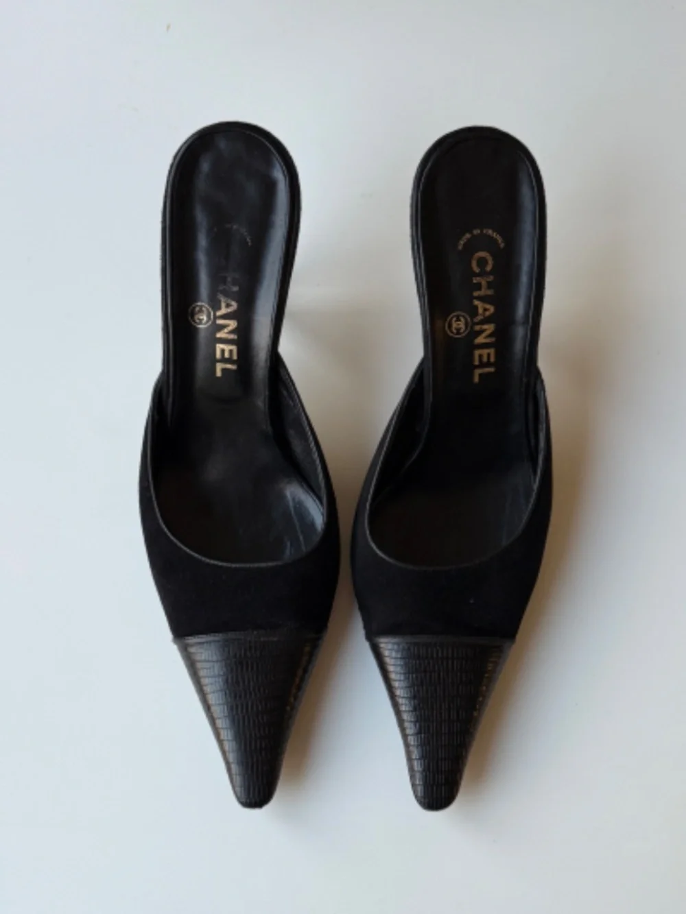 CHANEL vintage black